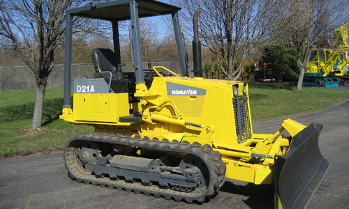 Бульдозер Komatsu D21A-7